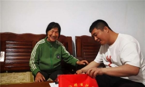 扶贫攻坚路上的大暖男冷前程